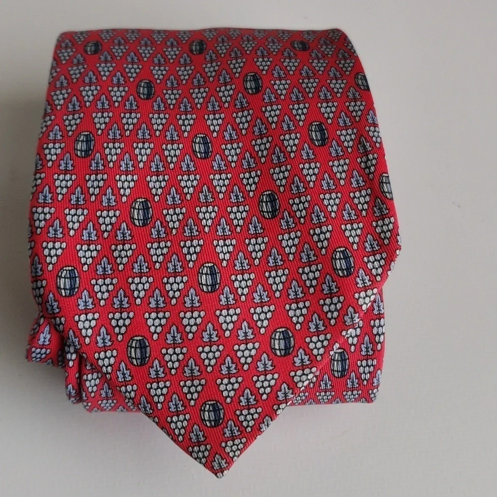 HERMÈS SILK TIE